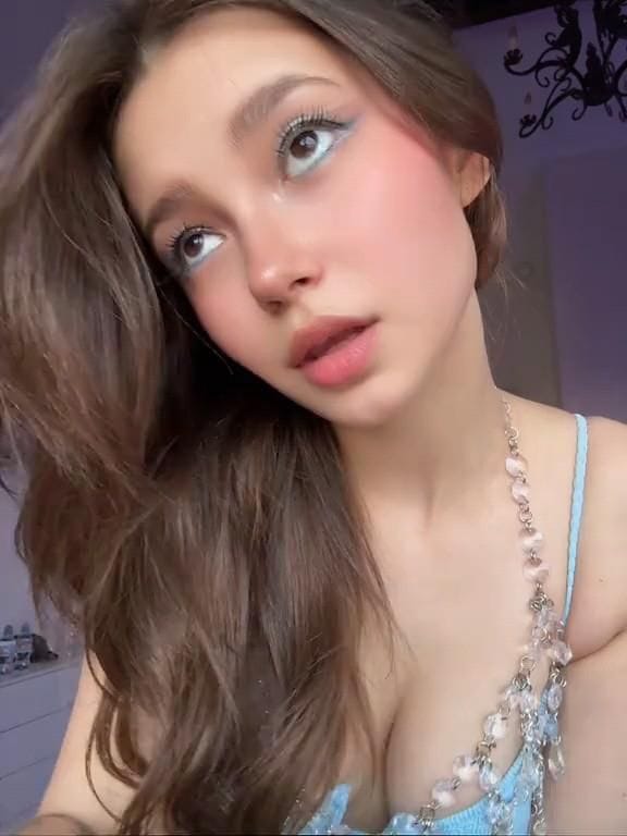 video gadis arab mencoba street food viral